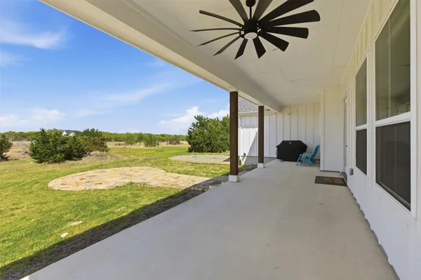 $850,000 | 300 County Road 220, Florence, TX 76527
