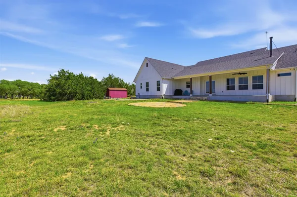 $850,000 | 300 County Road 220, Florence, TX 76527
