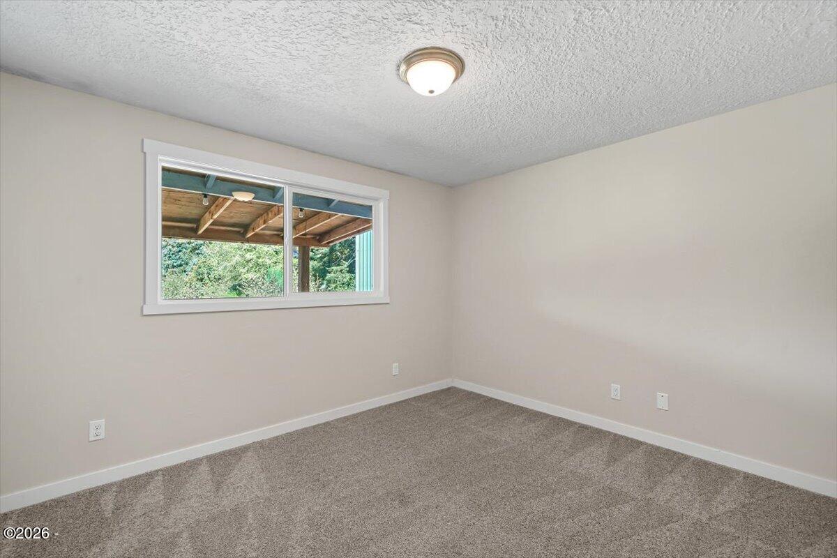 2220 Southeast Ammon Road Toledo, OR 97391 - Photo 26 of 45 Gallery Image 26