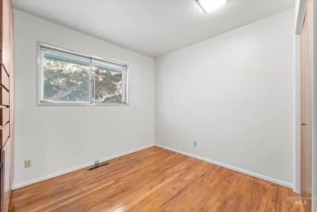 $240,000 | 775 South 13th E Street, Mountain Home, ID 83647