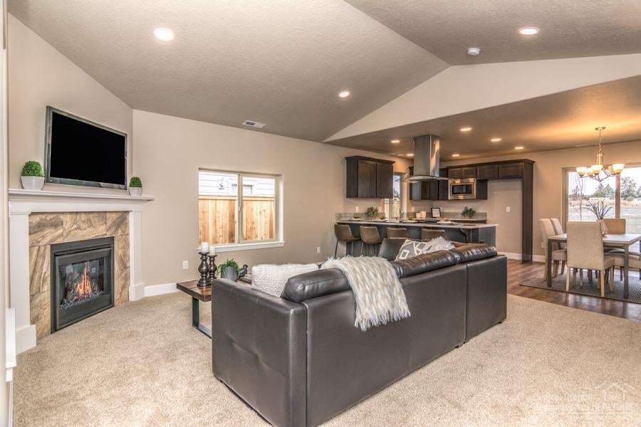 1337 Southwest 23rd Street Redmond, OR 97756 - Photo 9 of 24 Additional Photo