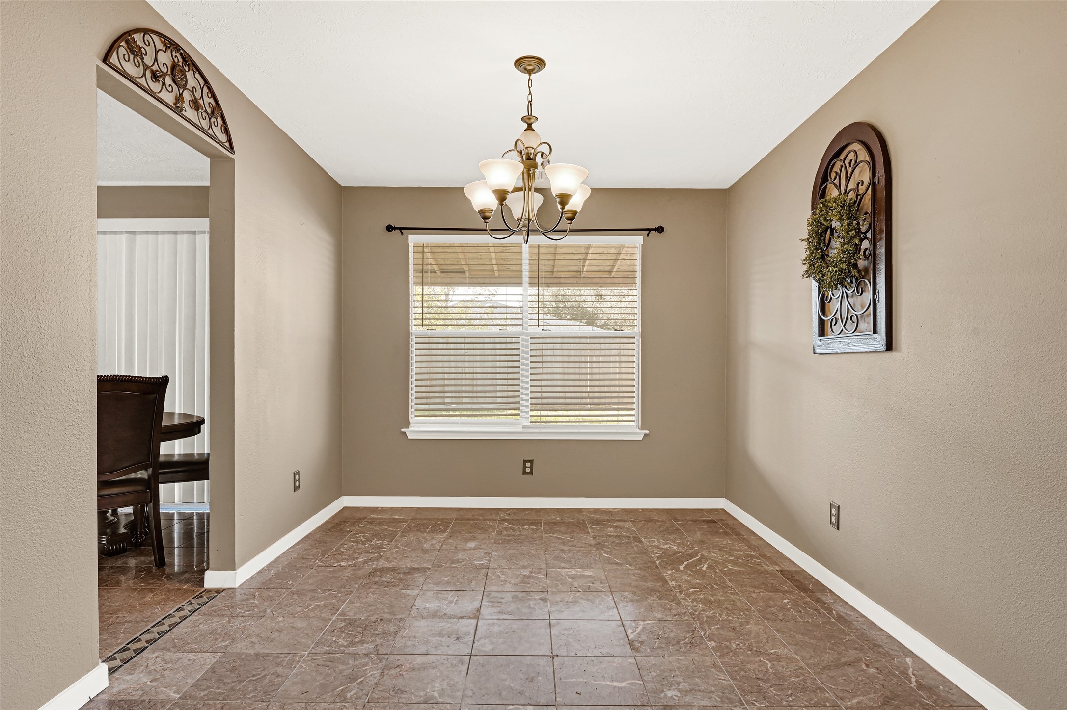 1031 Deerpass Drive Channelview, TX 77530 - Photo 6 of 26