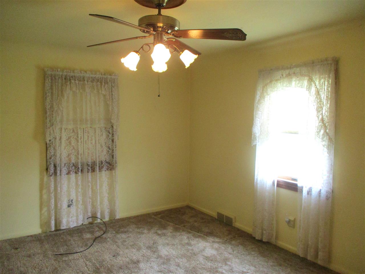 10860 Lansing Road Durand, MI 48429 - Photo 13 of 36