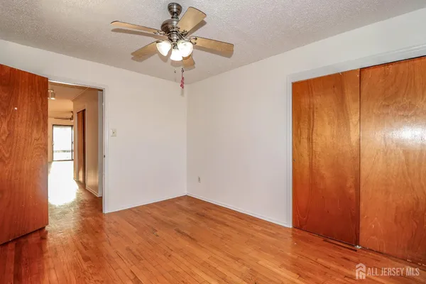$395,000 | 107 Edison Glen Terrace, Edison, NJ 08837