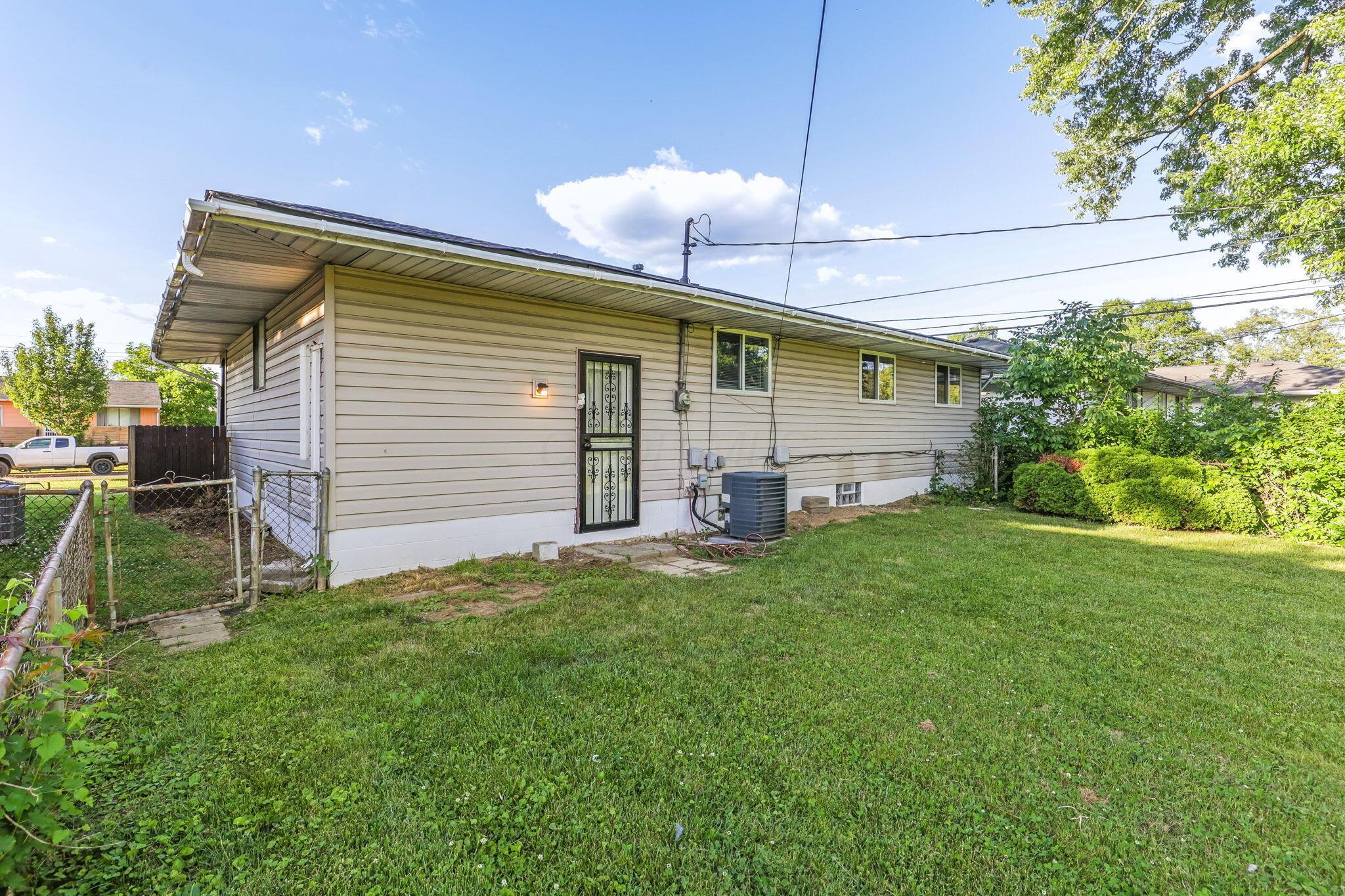 2781 Kenilworth Road Columbus, OH 43219 - Photo 32 of 35