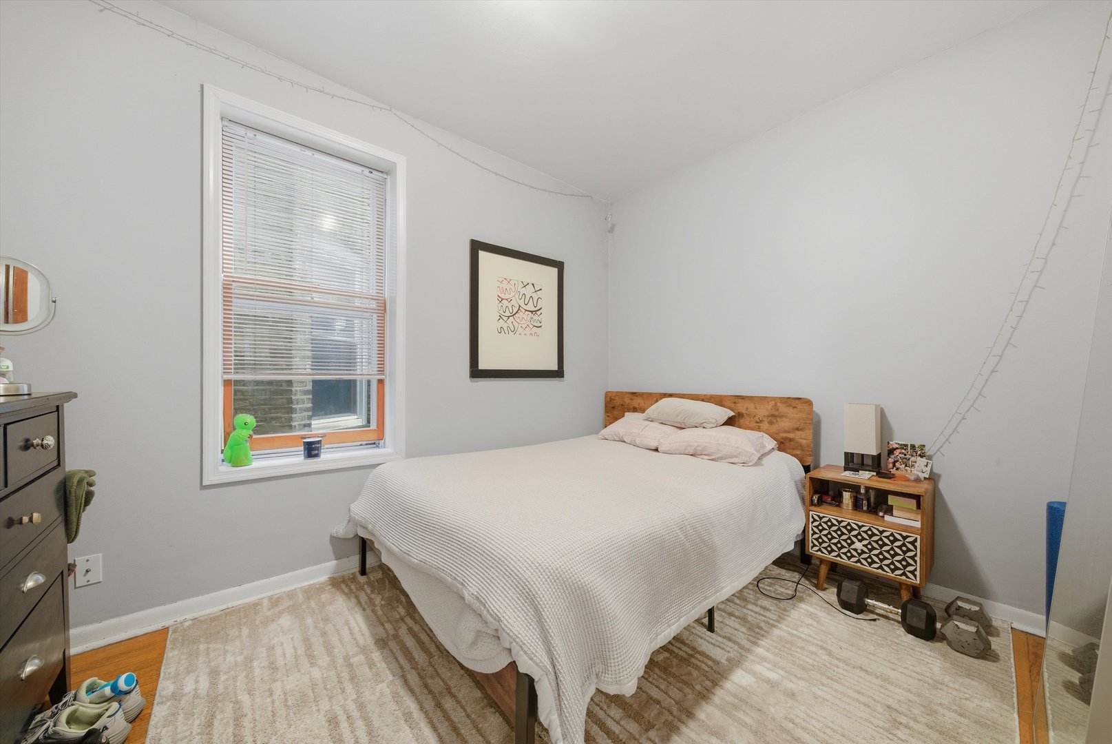 3975 West Barry Avenue Chicago, IL 60618 - Photo 16 of 52