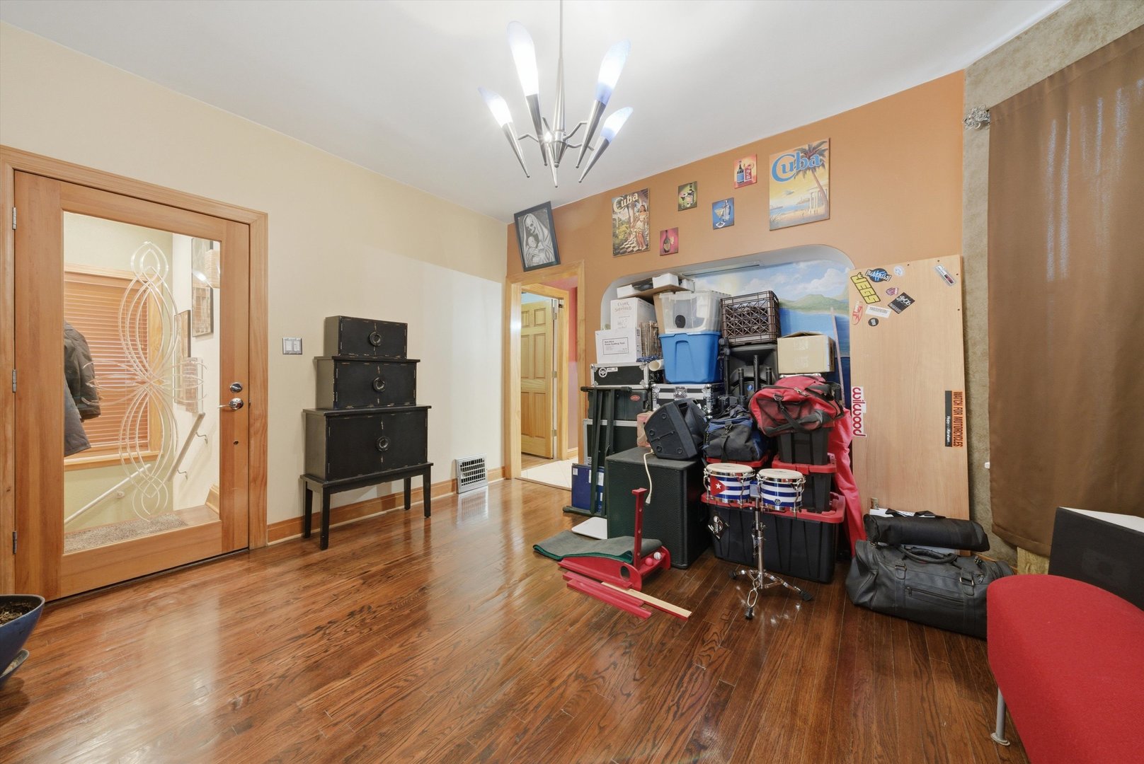 3975 West Barry Avenue Chicago, IL 60618 - Photo 24 of 52