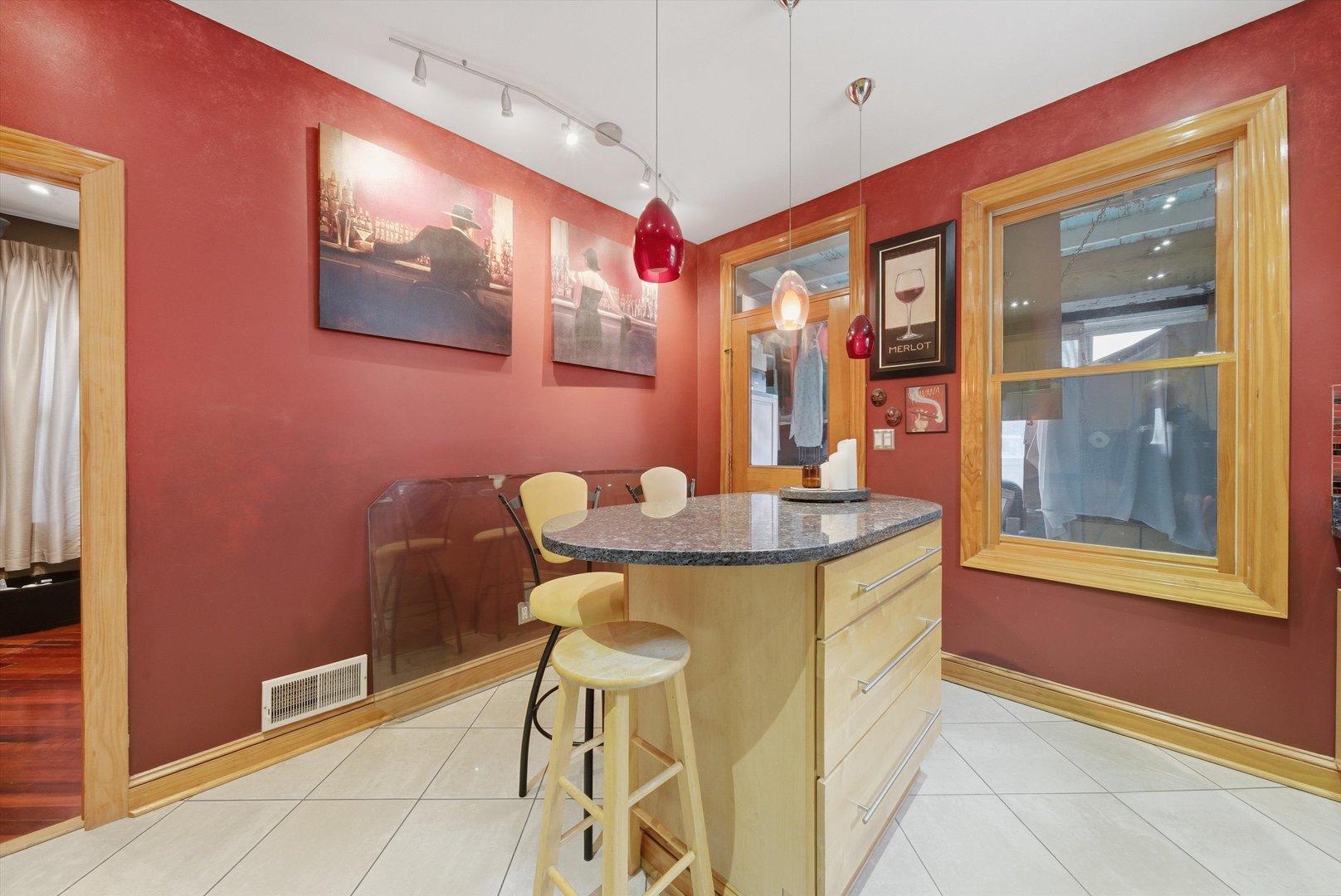 3975 West Barry Avenue Chicago, IL 60618 - Photo 28 of 52