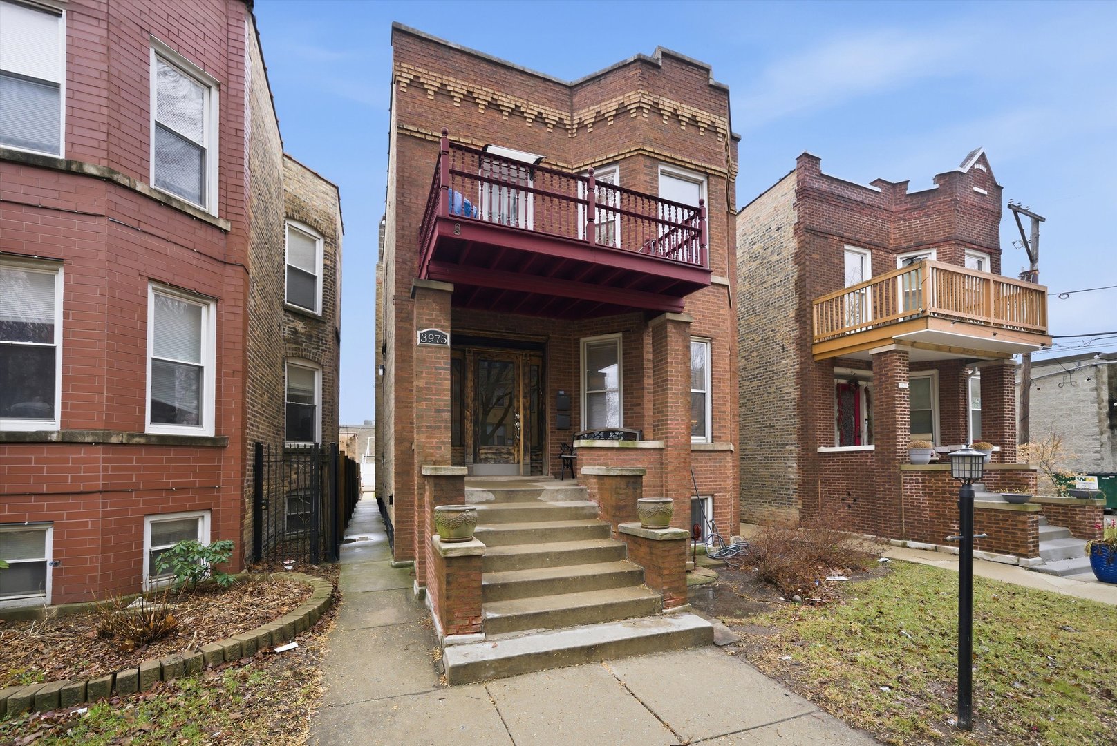 3975 West Barry Avenue Chicago, IL 60618 - Photo 4 of 52