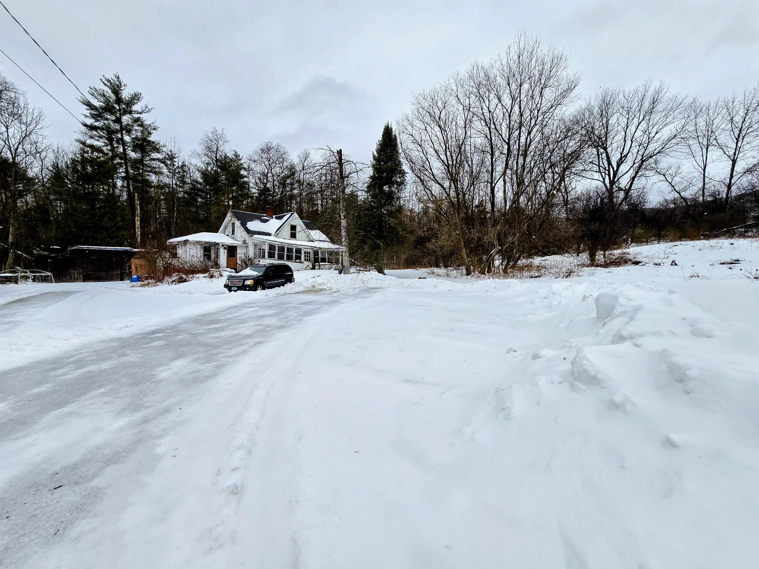 191 Gleason Road Rutland Town, VT 05701 - Photo 3 of 36