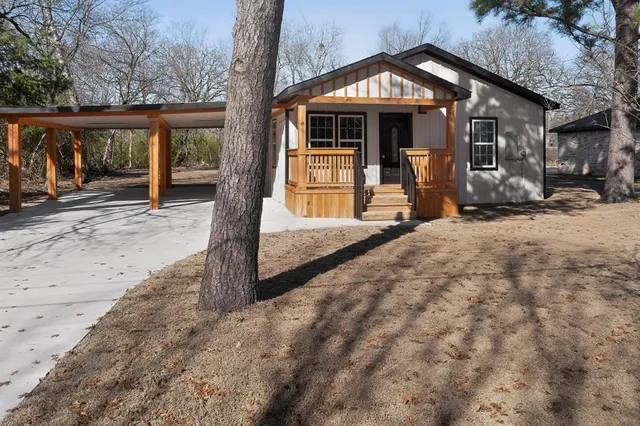 $299,000 | 912 Netherland Drive, Seagoville, TX 75159