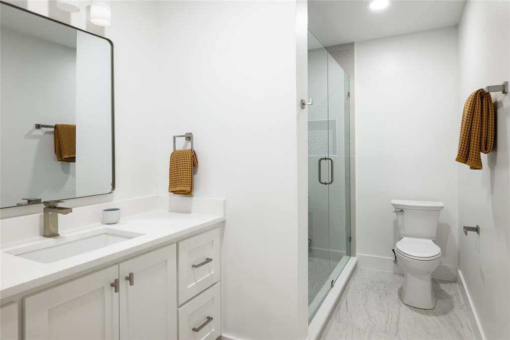 6021 Northwood Road Dallas, TX 75225 - Photo 30 of 38