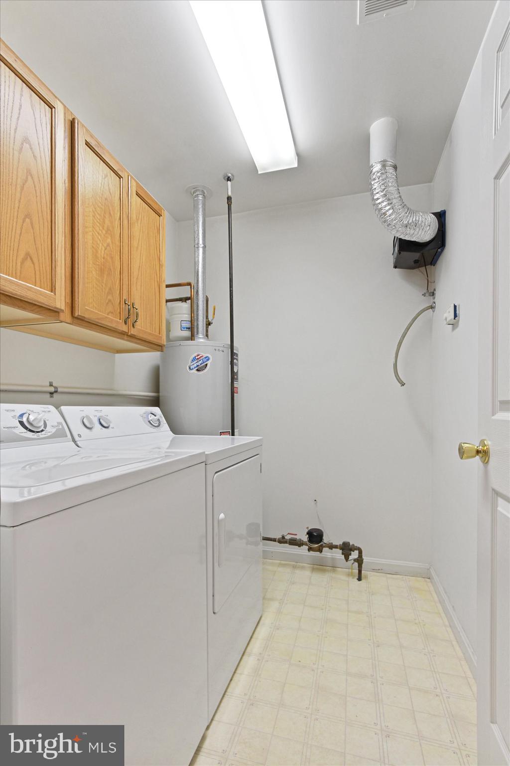 3039 Lakefield Road, Unit 3039 York, PA 17402 - Photo 14 of 30 Gallery Image 14