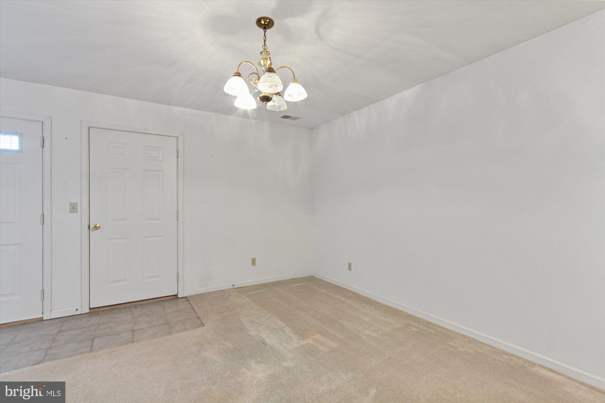 3039 Lakefield Road, Unit 3039 York, PA 17402 - Photo 7 of 30 Gallery Image 7