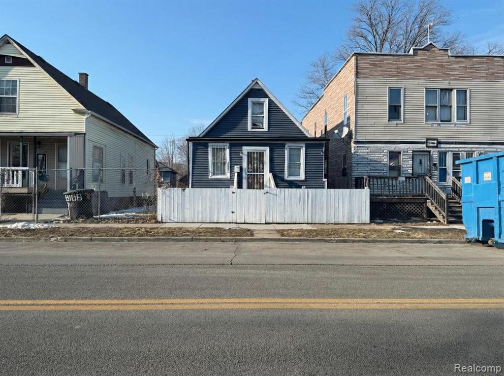 8096 Chamberlain Street Detroit, MI 48209 - Photo 3 of 10