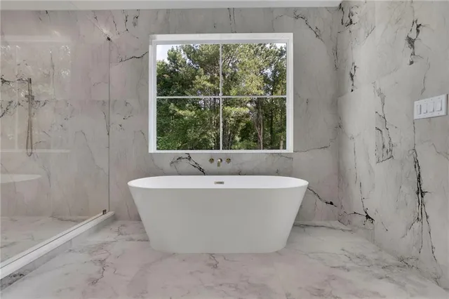 $1,750,000 | 3903 Indian Shoals Road Southeast, Bethlehem, GA 30620