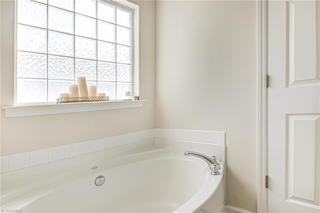 6209 Ballinger Road Greensboro, NC 27410 - Photo 17 of 32 Gallery Image 17