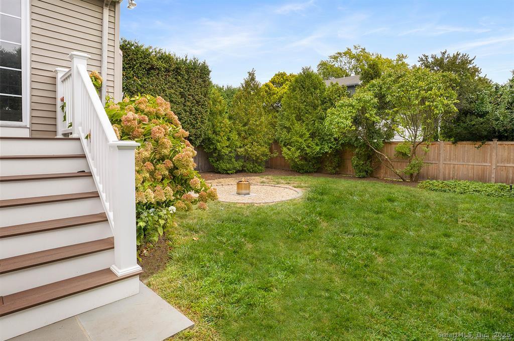 121 Howard Street Fairfield, CT 06824 - Photo 14 of 21