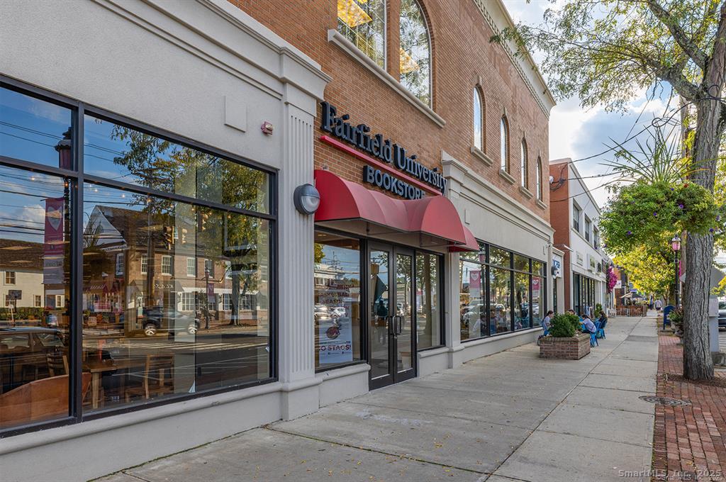 121 Howard Street Fairfield, CT 06824 - Photo 17 of 21