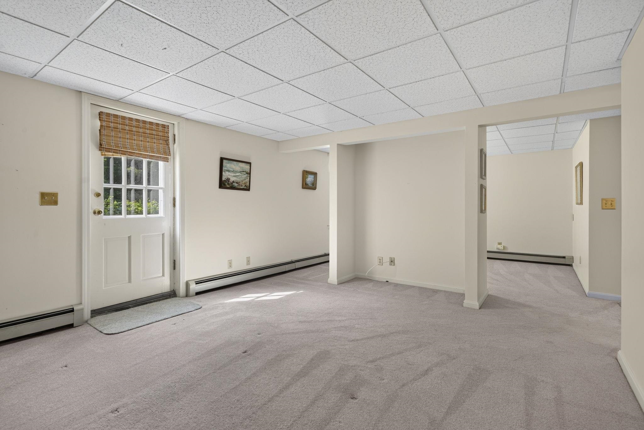 184 Nashua Road Bedford, NH 03110 - Photo 23 of 38 Gallery Image 23