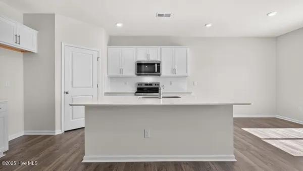 $374,990 | 289 Maddox Drive, Aberdeen, NC 28315