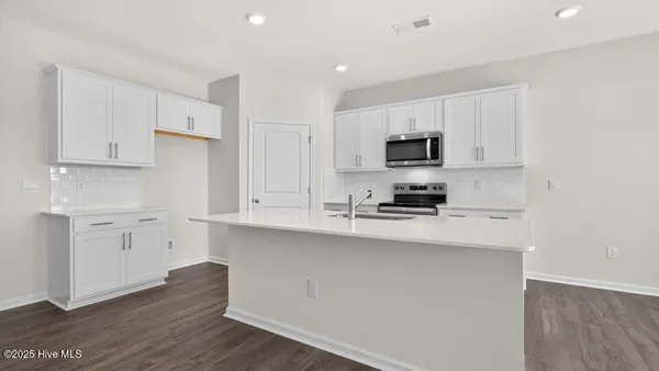 $374,990 | 289 Maddox Drive, Aberdeen, NC 28315