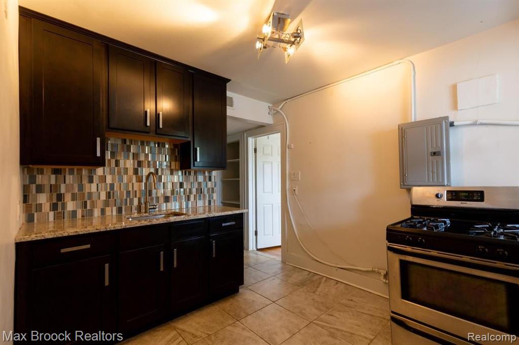 240 West Nine Mile Road, Unit 2 Ferndale, MI 48220 - Photo 4 of 18