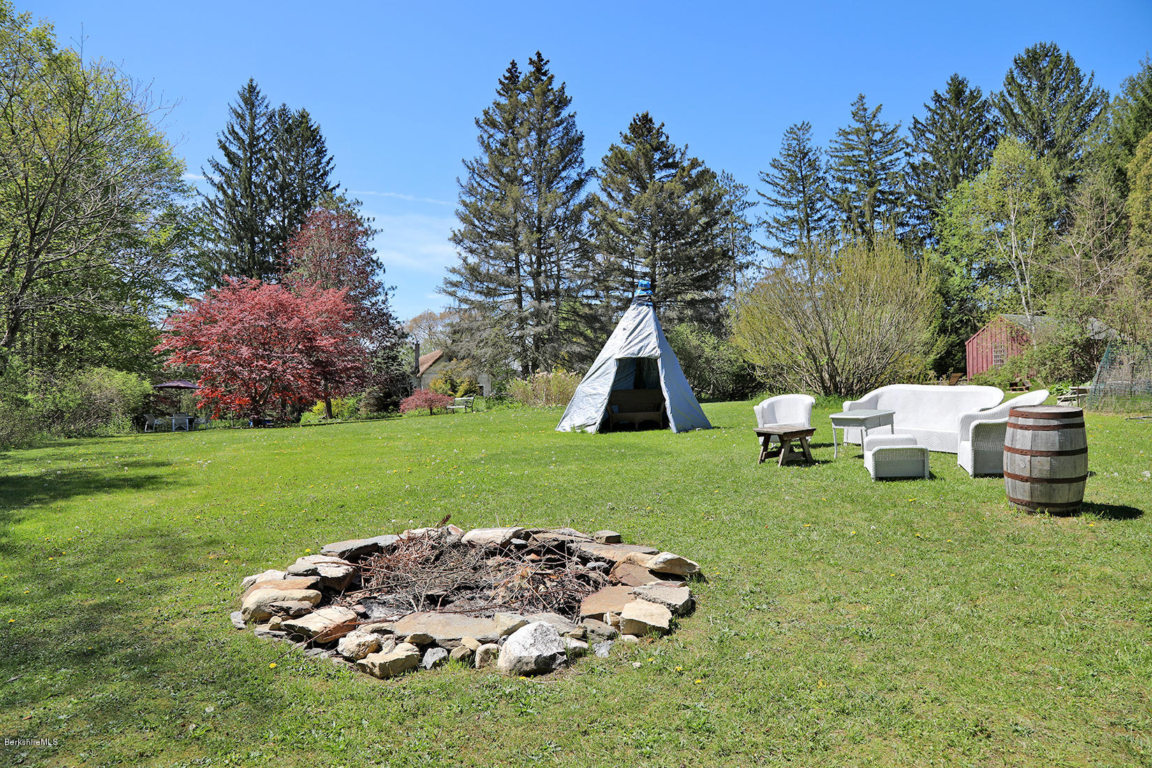 200 Melbourne Road Pittsfield, MA 01201 - Photo 29 of 31 Fire Pit