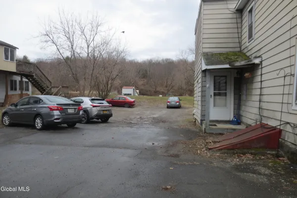 $1,500 | 34 Lake Avenue, Unit 2, Nassau, NY 12123