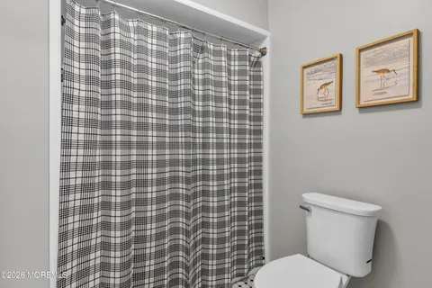 $350,000 | 156 Lexington Court, Red Bank, NJ 07701