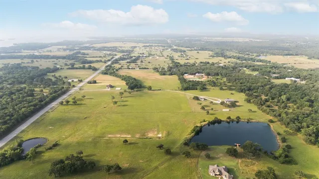 $849,999 | 14293 South Farm To Market 372, Valley View, TX 76272