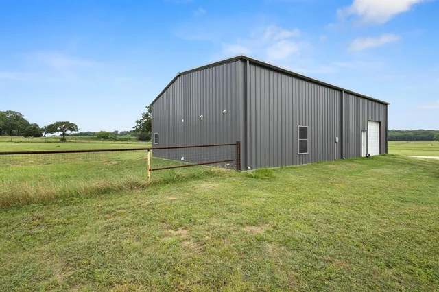 $849,999 | 14293 South Farm To Market 372, Valley View, TX 76272