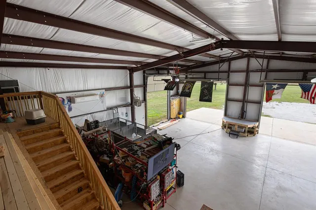 $849,999 | 14293 South Farm To Market 372, Valley View, TX 76272