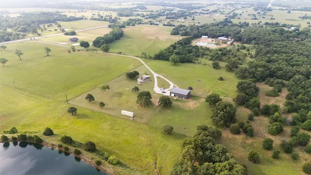 $849,999 | 14293 South Farm To Market 372, Valley View, TX 76272