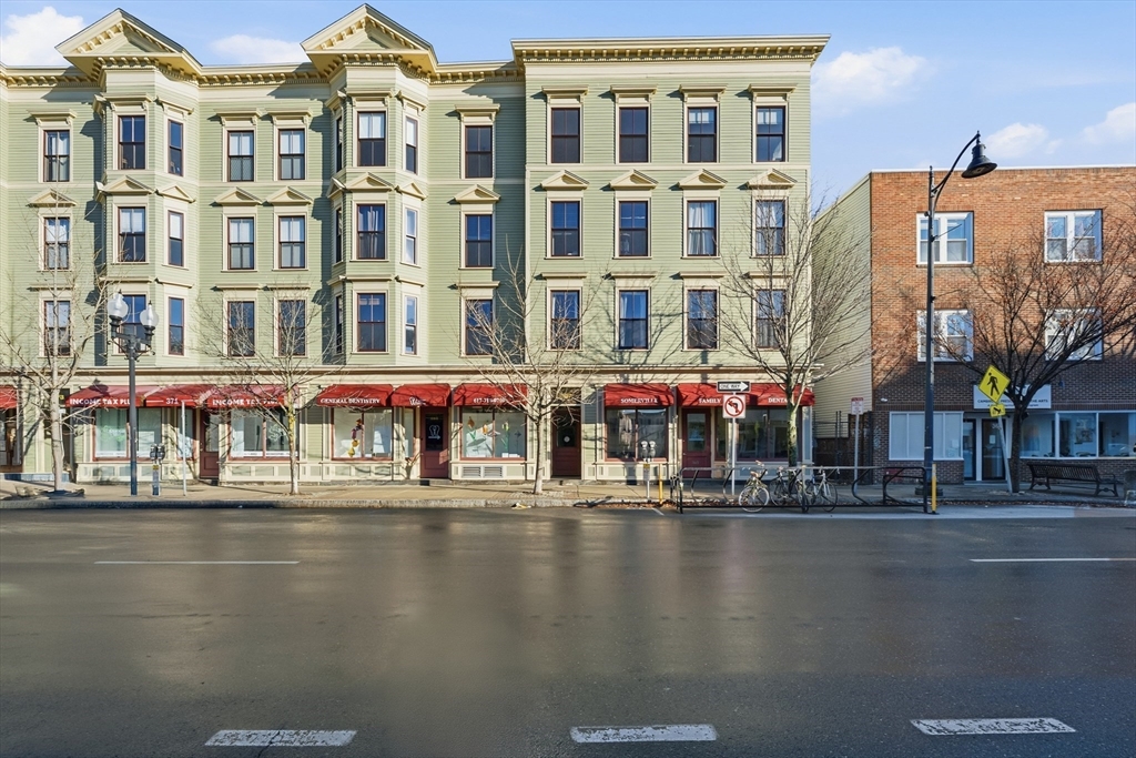 367 Somerville Avenue, Unit G Somerville, MA 02143 - Photo 31 of 39 a front view of a building with street view