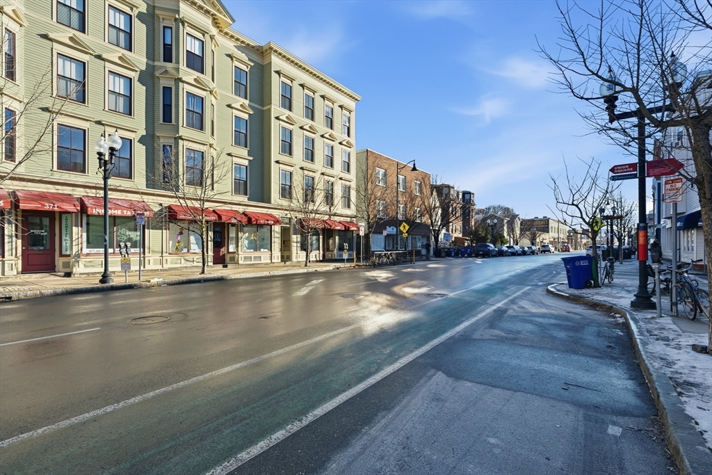 367 Somerville Avenue, Unit G Somerville, MA 02143 - Photo 32 of 39 a view of building with street
