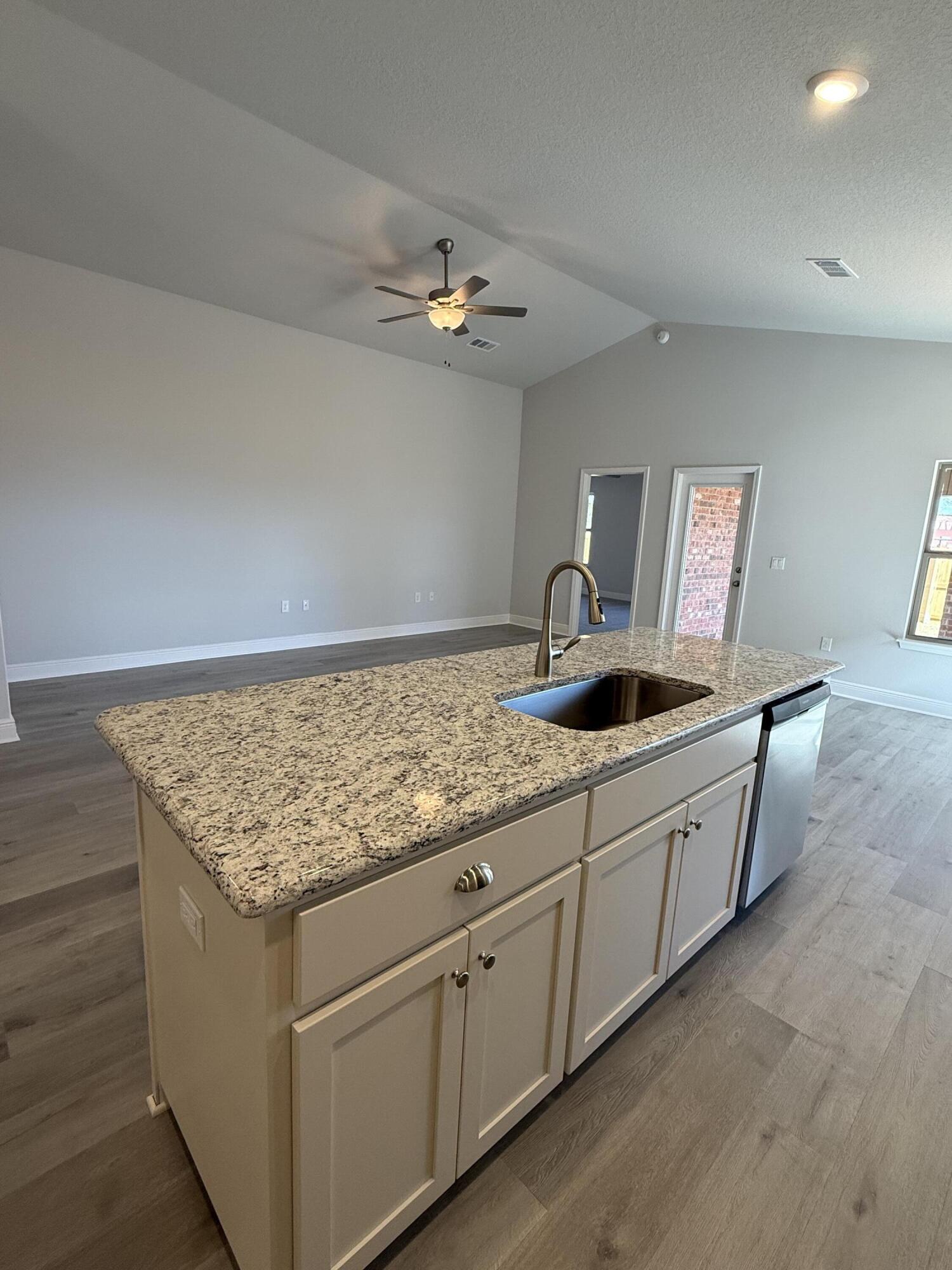 190 Ridgeway Circle Crestview, FL 32536 - Photo 8 of 20 IMG_6125