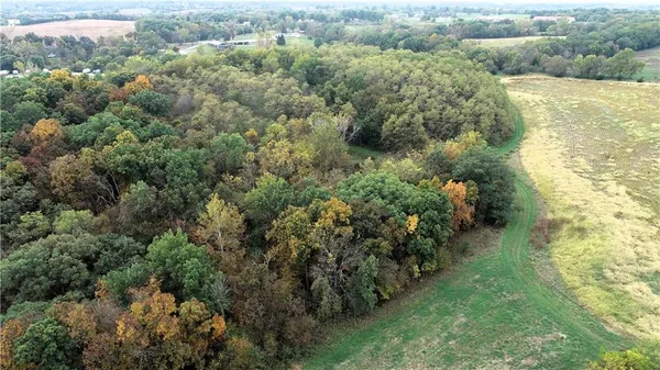 1 Private Drive 3394 Drive, Savannah, MO 64485