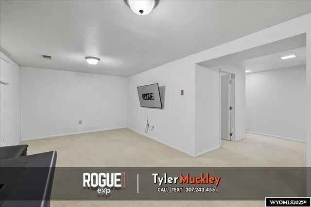 $330,000 | 240 Indian Paintbrush, Casper, WY 82604