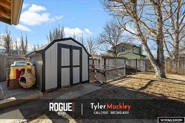 $330,000 | 240 Indian Paintbrush, Casper, WY 82604