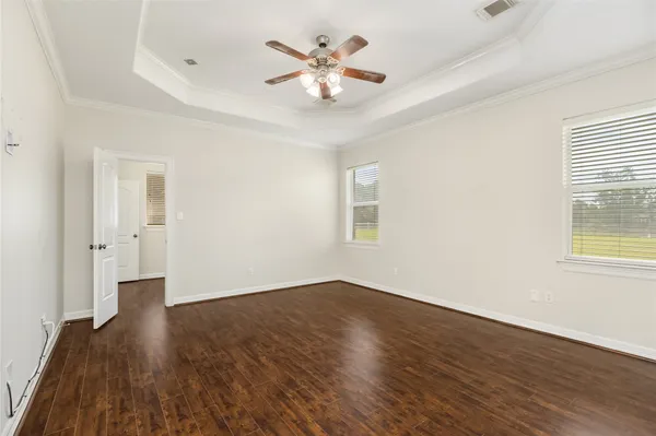 $5,000 | 19907 Stone Lake Circle, Tomball, TX 77377
