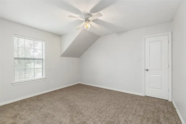 $5,000 | 19907 Stone Lake Circle, Tomball, TX 77377