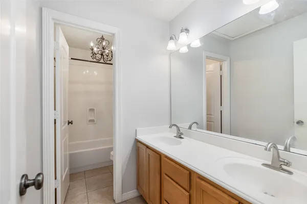 $5,000 | 19907 Stone Lake Circle, Tomball, TX 77377