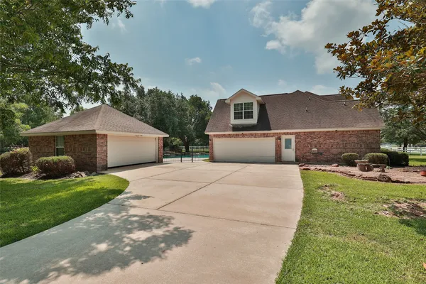$5,000 | 19907 Stone Lake Circle, Tomball, TX 77377