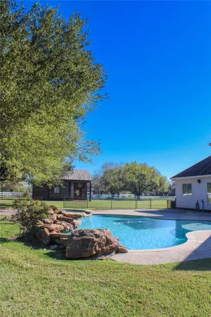 $5,000 | 19907 Stone Lake Circle, Tomball, TX 77377