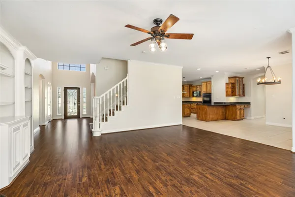 $5,000 | 19907 Stone Lake Circle, Tomball, TX 77377