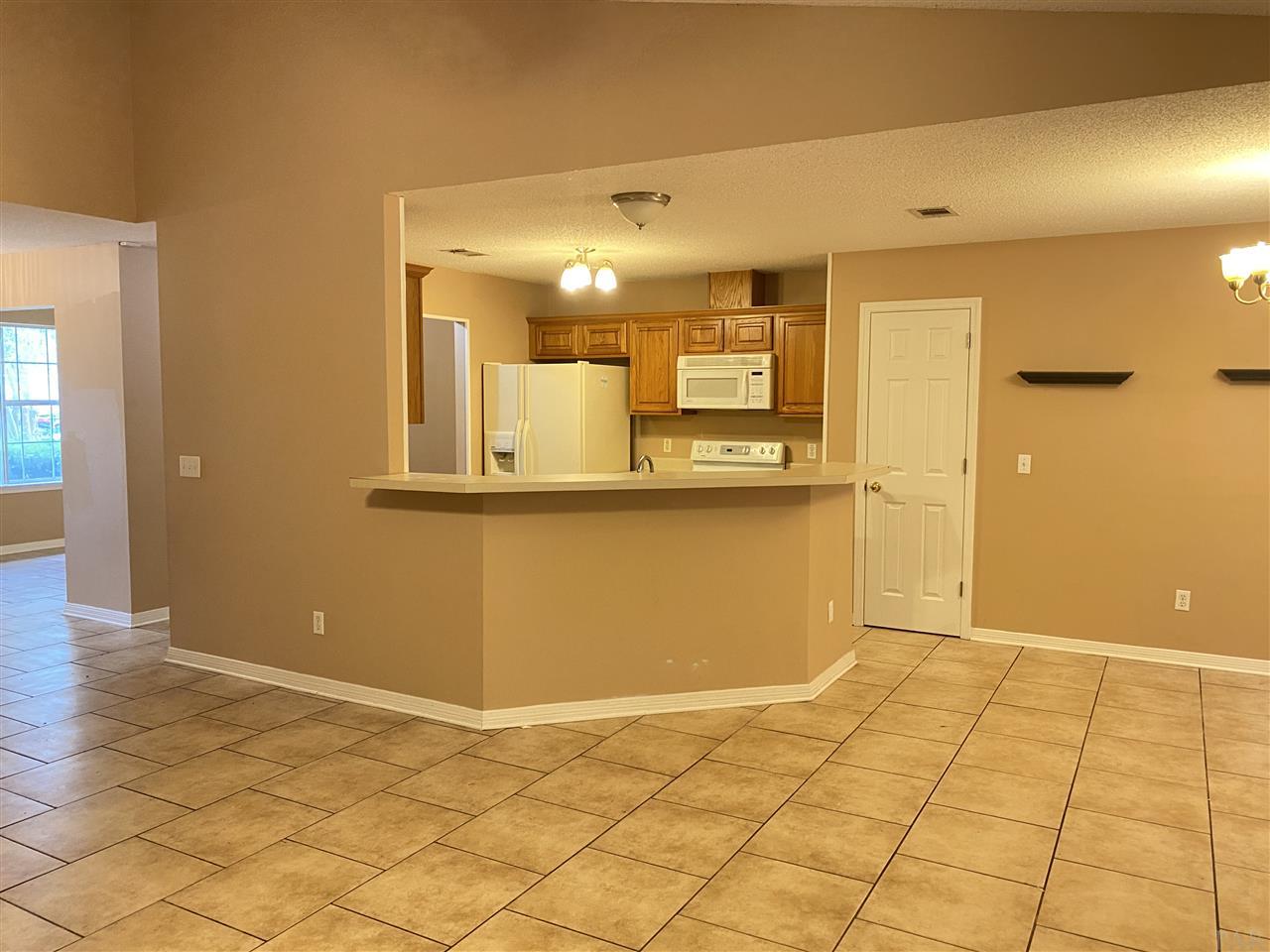 7033 Raburn Road Pensacola, FL 32526 - Photo 3 of 20 Gallery Image 3