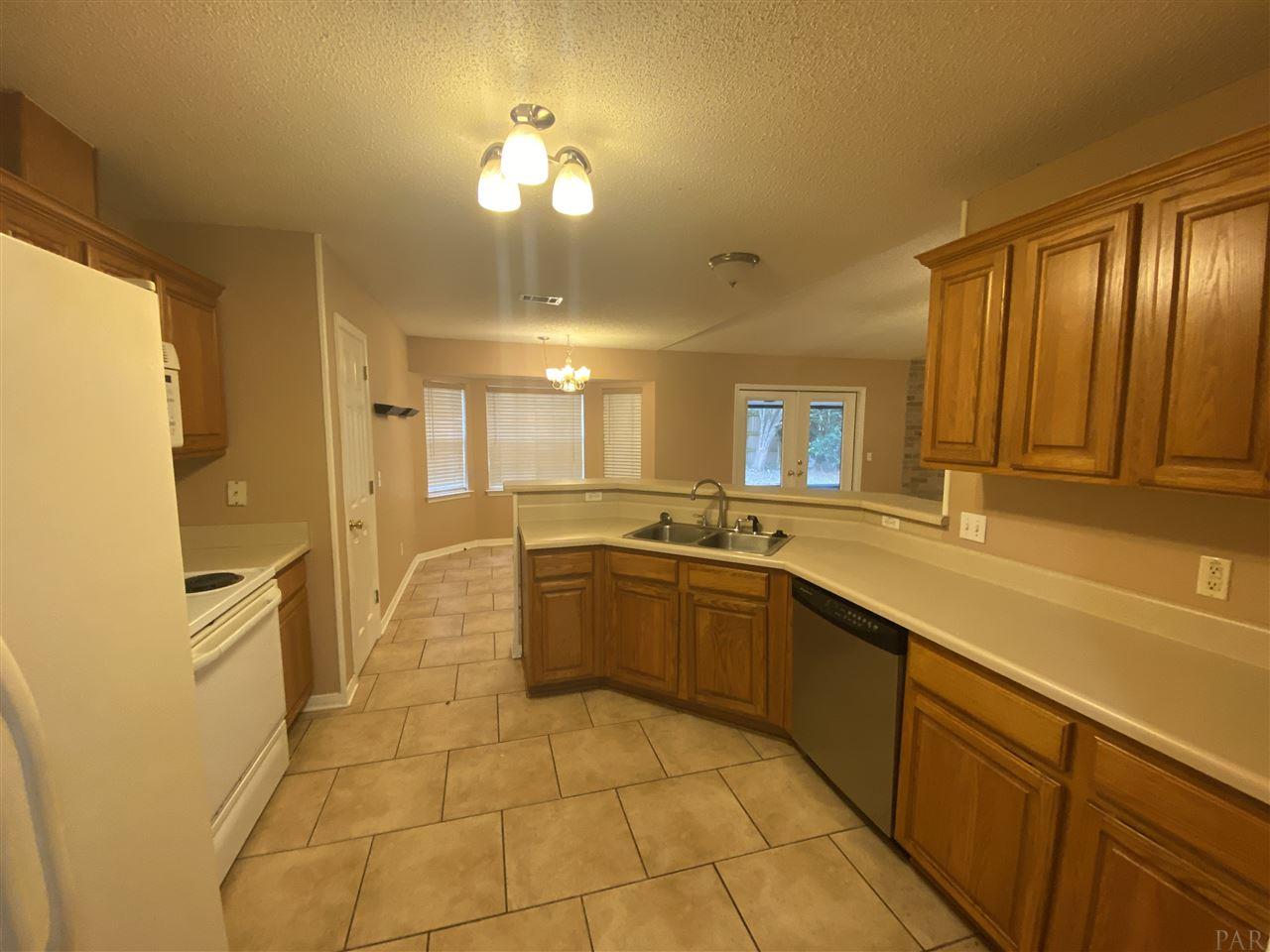 7033 Raburn Road Pensacola, FL 32526 - Photo 5 of 20 Gallery Image 5