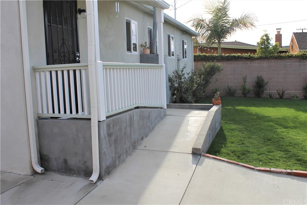 2425 Sebald Avenue Redondo Beach, CA 90278 - Photo 12 of 15