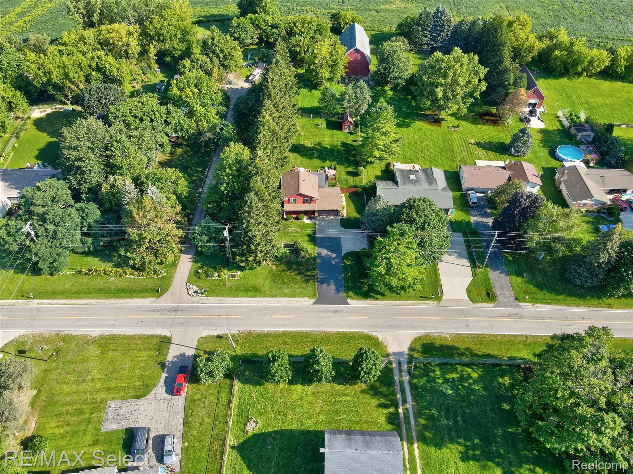 2062 W Reid Road  02.jpg